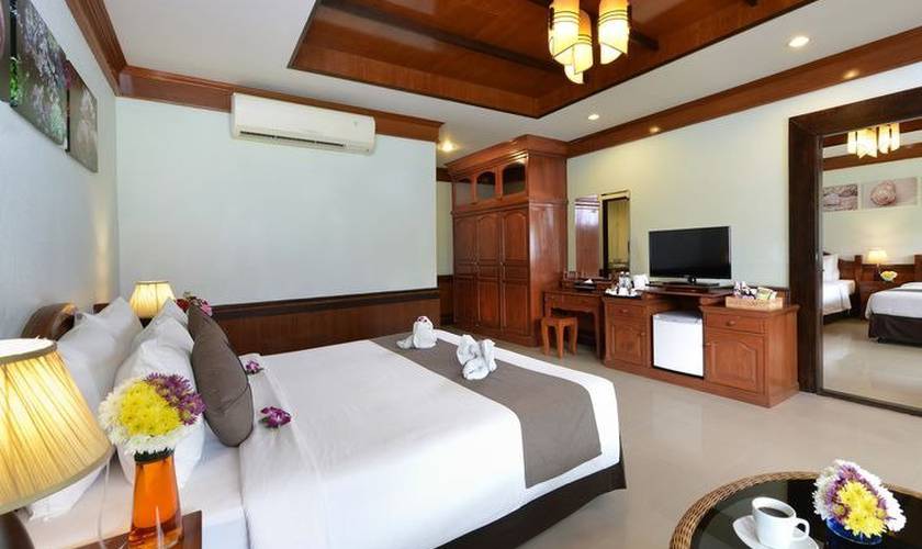 Deluxe twin bed Phangan Bayshore Resort & Spa Surat Thani, Koh Phangan